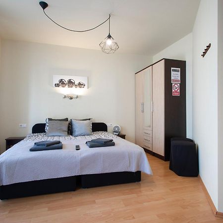 Lucsony Apartman Mosonmagyaróvár Екстериор снимка