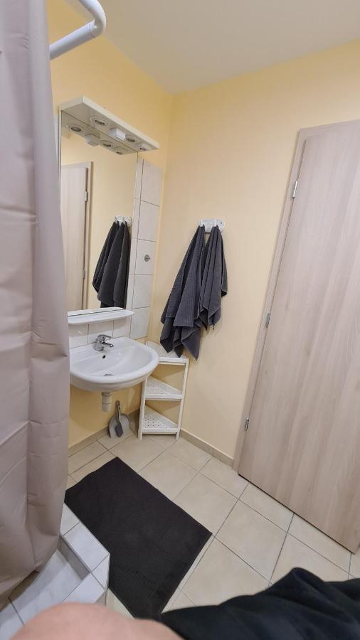 Lucsony Apartman Mosonmagyaróvár Екстериор снимка