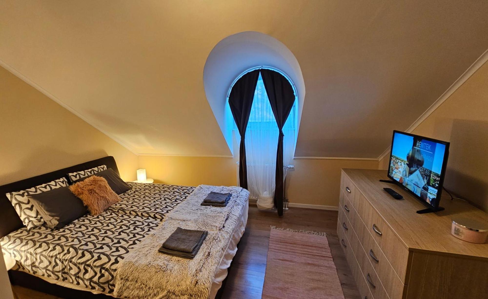 Lucsony Apartman Mosonmagyaróvár Екстериор снимка