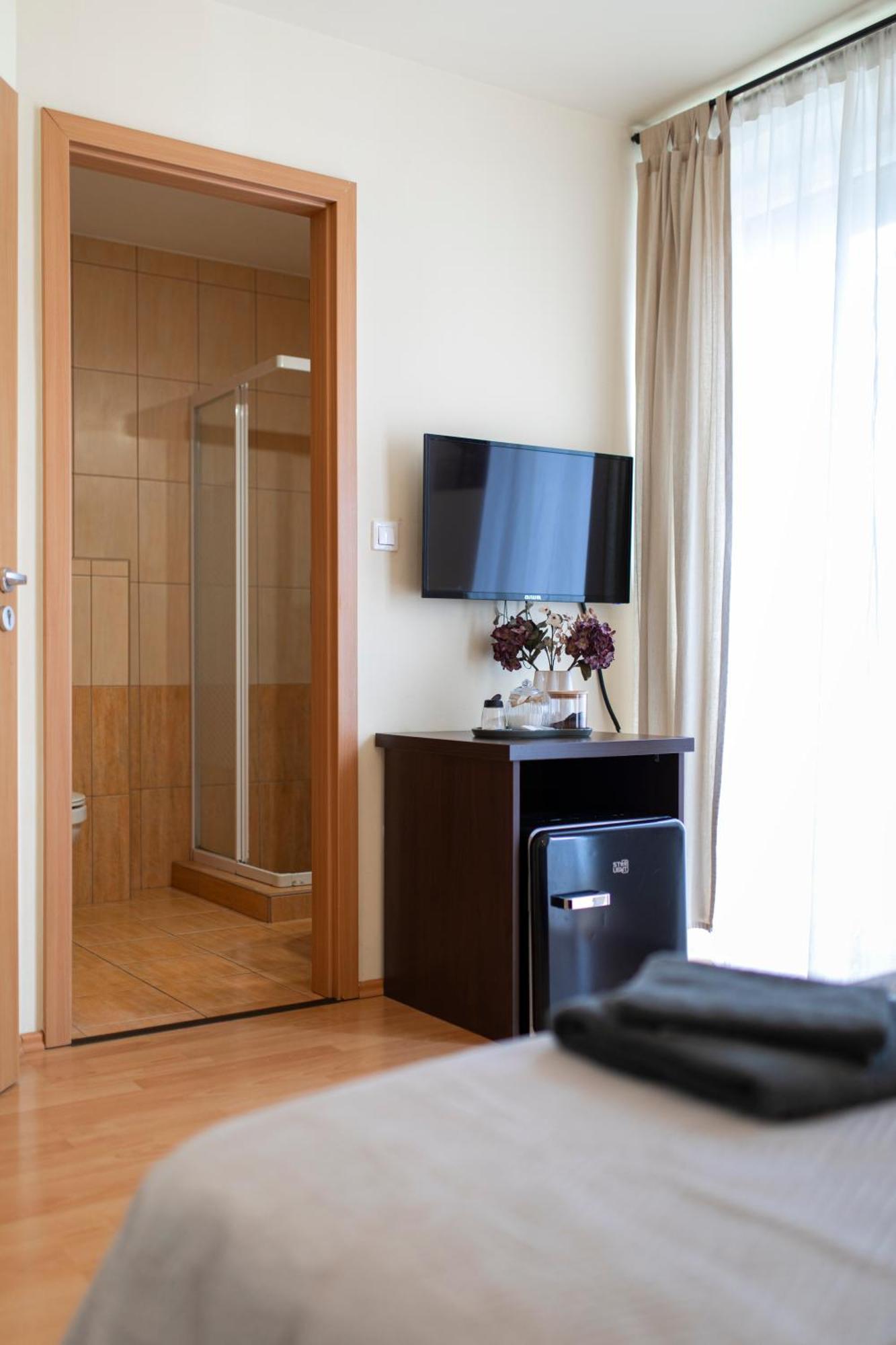 Lucsony Apartman Mosonmagyaróvár Екстериор снимка